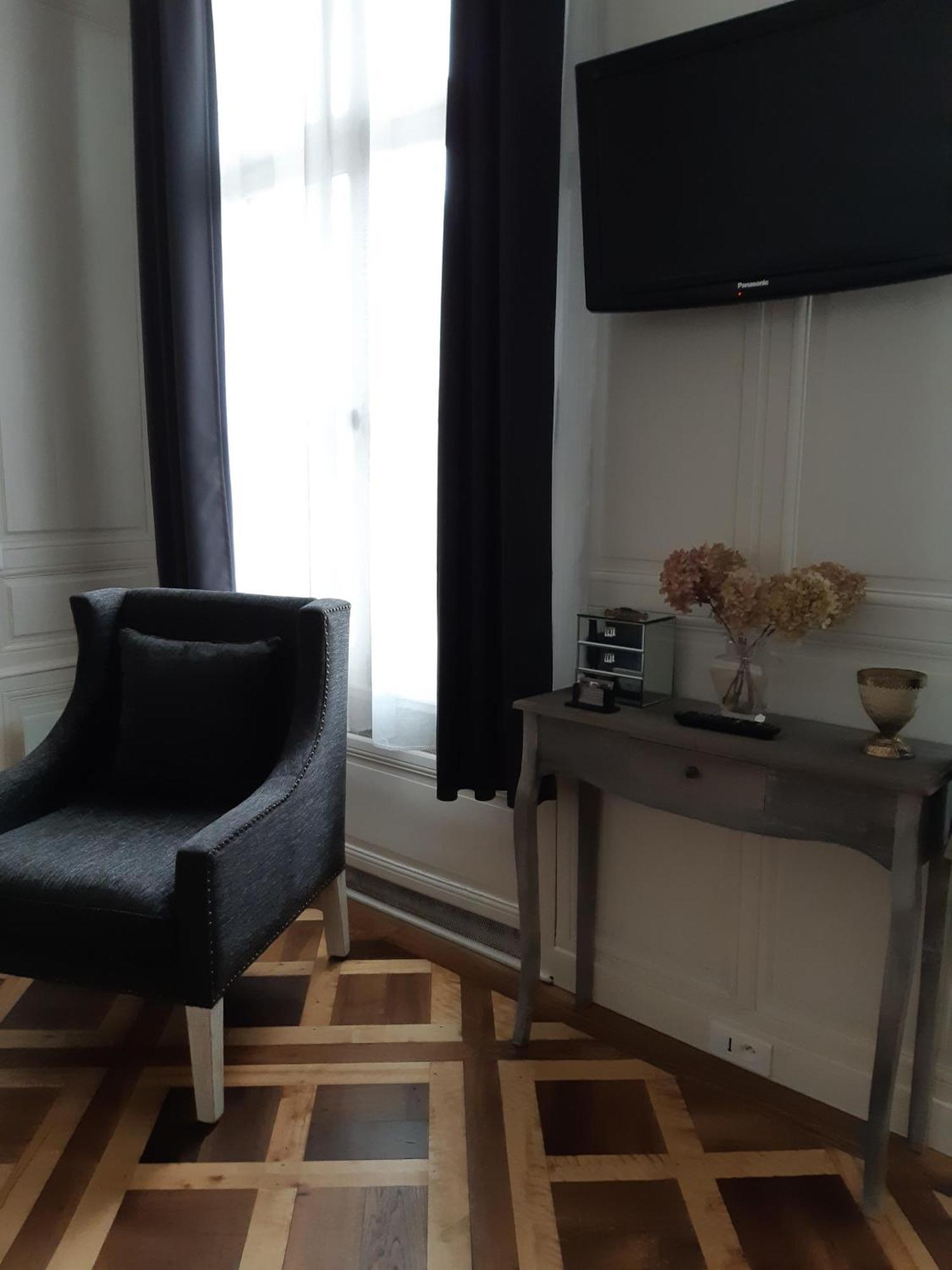 La Maison Dans Le Parc Сен Дизие Екстериор снимка